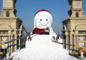 Қытайдың Харбин қаласында ең үлкен қар адамы жасалды