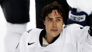 Хоккеист Селянне заявил, что завершил карьеру