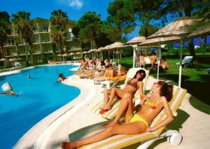 Таиланд может потерять $3 млрд из-за беспорядков