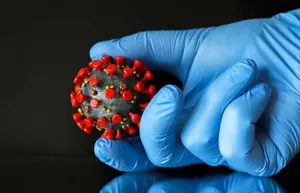 В Китае люди заражаются мутировавшим омикрон-штаммом