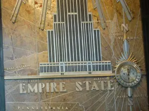 За $17 можно купить Empire State Building