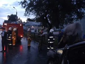 Внедорожник сгорел в Алматы. ФОТО