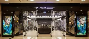 М.А.С представил несколько коллекций макияжа