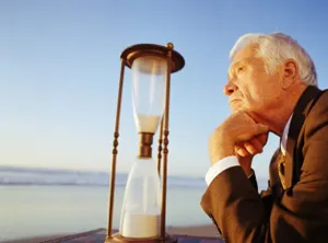 Изменить «президентскую» пенсию предлагает глава Минтруда РК