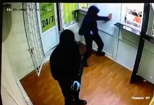 Грабители ломбардов в Алматы прятали награбленное под землей