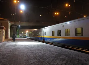 Сотни человек эвакуировали с вокзала Астаны из-за пустой коробки