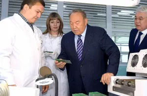 Назарбаев посетил завод имени С.М.Кирова