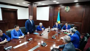 Аскар Мамин поблагодарил Крымбека Кушербаева