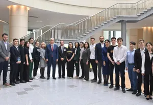 Токаев посетил Nazarbayev University