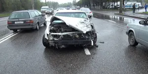 В ДТП с инкассаторской машиной в Алматы пострадали пять человек