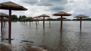 Иртыш затопил городской пляж Павлодара