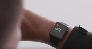 Казахстанский боксер рекламирует часы Apple