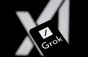 Нейросеть Grok слила в сеть переписки с пользователями