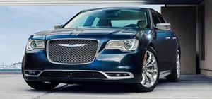 Седан Chrysler 300 получил новый дизайн