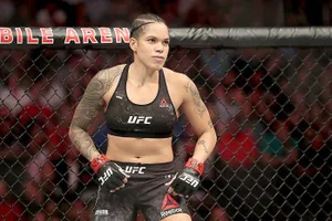 Титул чемпионки UFC в легчайшем весе защитила Аманда Нунес