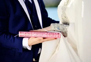 Казахстанских невест просят отказаться от махр