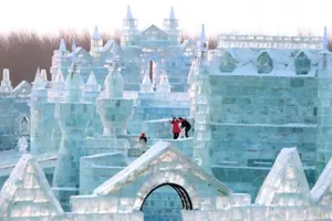 Harbin Ice Wonderland – ледяной парк в тропиках