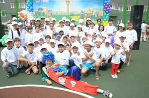 Автокараван прошел в элитном районе Астаны