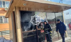 В Астане сгорел киоск фастфуда