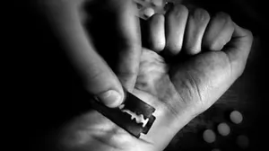 Подозреваемый в изнасиловании пытался совершить суицид