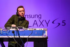 В Алматы был официально представлен Samsung Galaxy S5 Фото