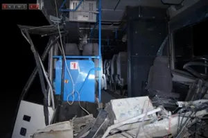 Автобус столкнулся с грузовиками на трассе Темиртау-Астана. Фото