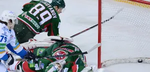 Антропов принес победу «Барысу» в матче КХЛ