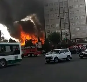 В Шымкенте при пожаре в кафе спасли двух человек