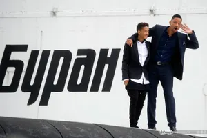 Мистер и мистер Смит прилетели в Москву