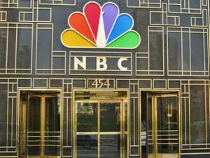NBC уволил вице-президента из-за приставаний к женщинам
