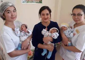 Недоношенных тройняшек спасли в Шымкенте
