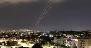 Минтранс посоветовал авиакомпаниям облетать воздушное пространство Ирана