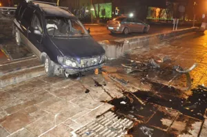 Очевидцев ДТП избили в Алматы. Видео