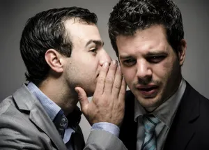 Мужчины сплетничают, как женщины