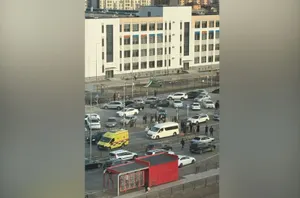 Атыраудағы Binom мектебінің жанында жеті жасар қыз баланы көлік соғып, қаза тапты