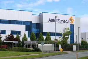 Суд обязал AstraZeneca поставить 50 миллионов доз вакцины в ЕС