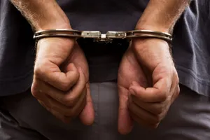 Руководителя аппарата акима Актобе подозревают в крупном хищении