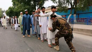 17 наблюдателей похитили во время выборов в Афганистане