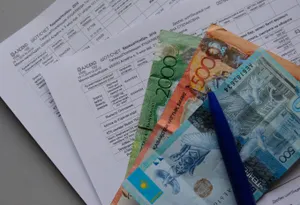 Почти 15 миллиардов тенге должны казахстанцы за коммунальные услуги