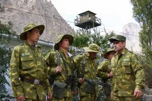 Таджикистан усилил войска на границе с Афганистаном