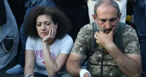 Протестующих в Ереване призвали к «тотальным забастовкам»