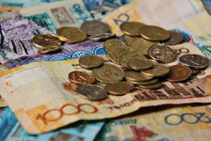 Автовладельцы Алматы оплатили 25% транспортного налога РК