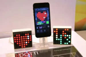 Девайс для демонстрации уведомлений в стиле Pixel Art