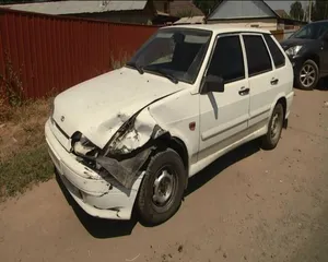 В Алматы водитель после аварии устроил пьяный дебош [ФОТО]