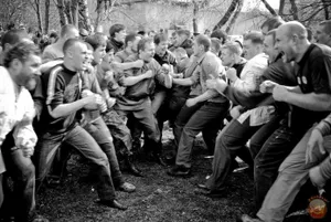 Костанайские влюбленные парни едва не сошлись стенка на стенку