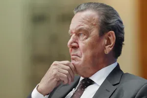 Герхард Шредер призвал отменить санкции против России