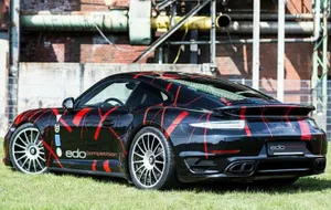 Porshe 911 подключат к розетке