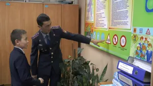 «Золотые правила»: школьники Алматы приняли глобальную эстафету ПДД