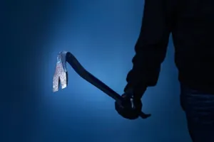 Совершившего зверское убийство гвоздодером осудили на 16 лет в Костанае