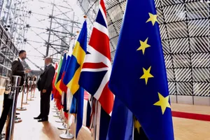 ЕC примет декларацию о постепенном отказе от энергоресурсов России